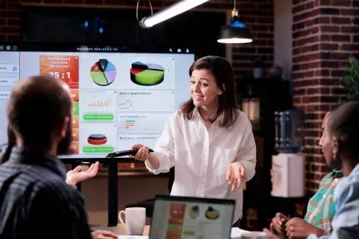 smart_marketing__1x-Aug-28-2025-07-17-09-0872-AM