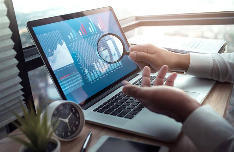 Semantic & analytics layer