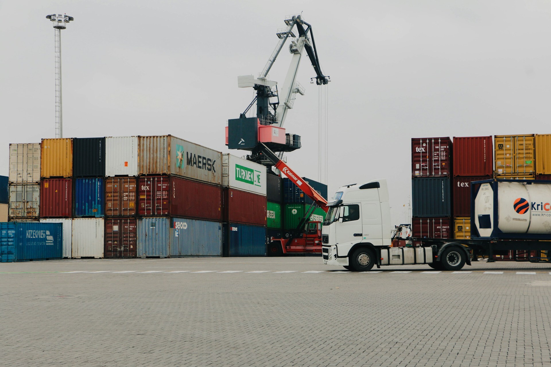 Shipping Services Q&A Bot: Conversational Logistics Intelligence for Real-Time Shipment Visibility