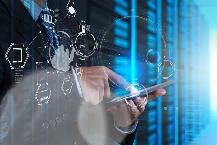 PLM (Product Lifecycle Management)