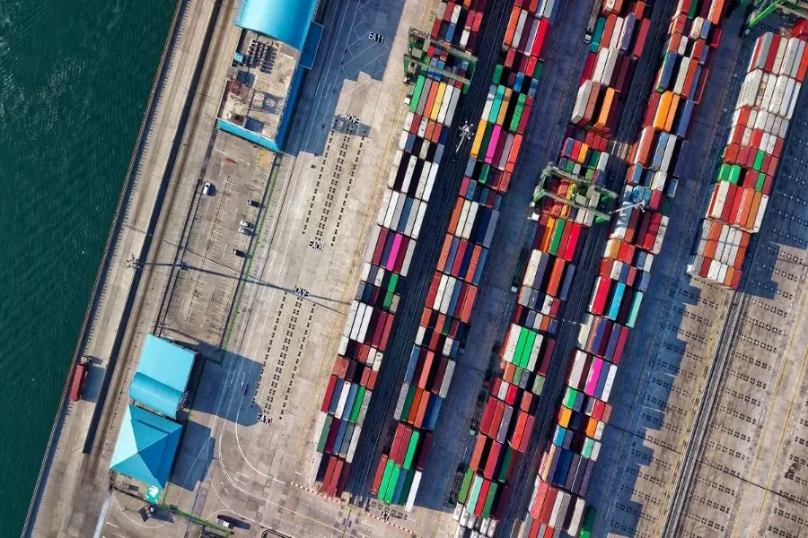 Supply Chain Visibility and Risk Mitigation